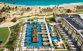 Dreams Onyx Resort & Spa